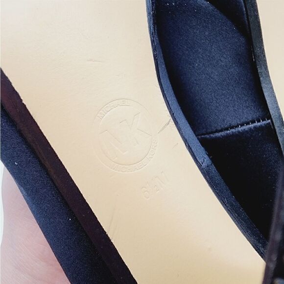 Michael Kors EUC Nadia Black Satin Crystal
Heels with Peep Toe Heels - Picture 10 of 13